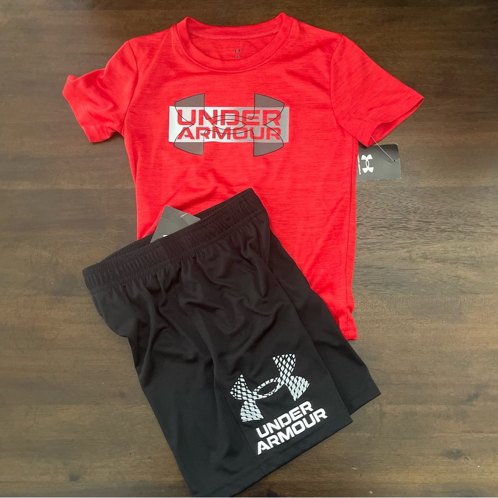 New! Under Armour size 6 set‎ Tshirt and shorts
